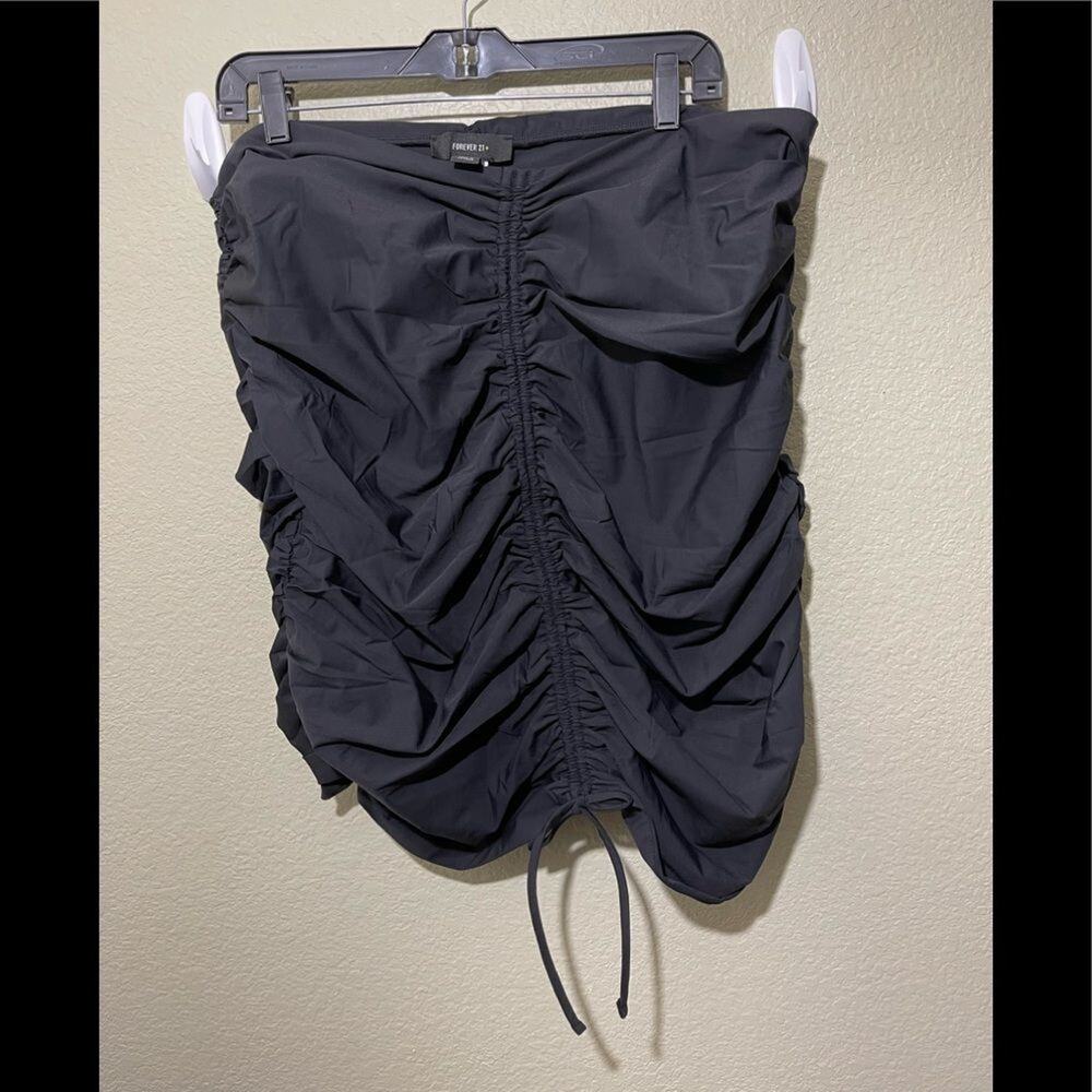 Forever 21 Ruched‎ short skirt